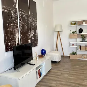 Appartamento Space And Comfort In - #free Private Parking#, Milano