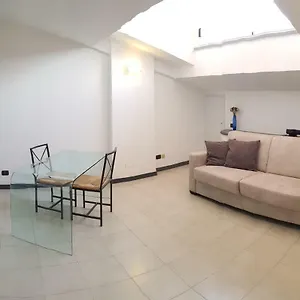 https://mansarda-stefania.hotelitalianriviera.com